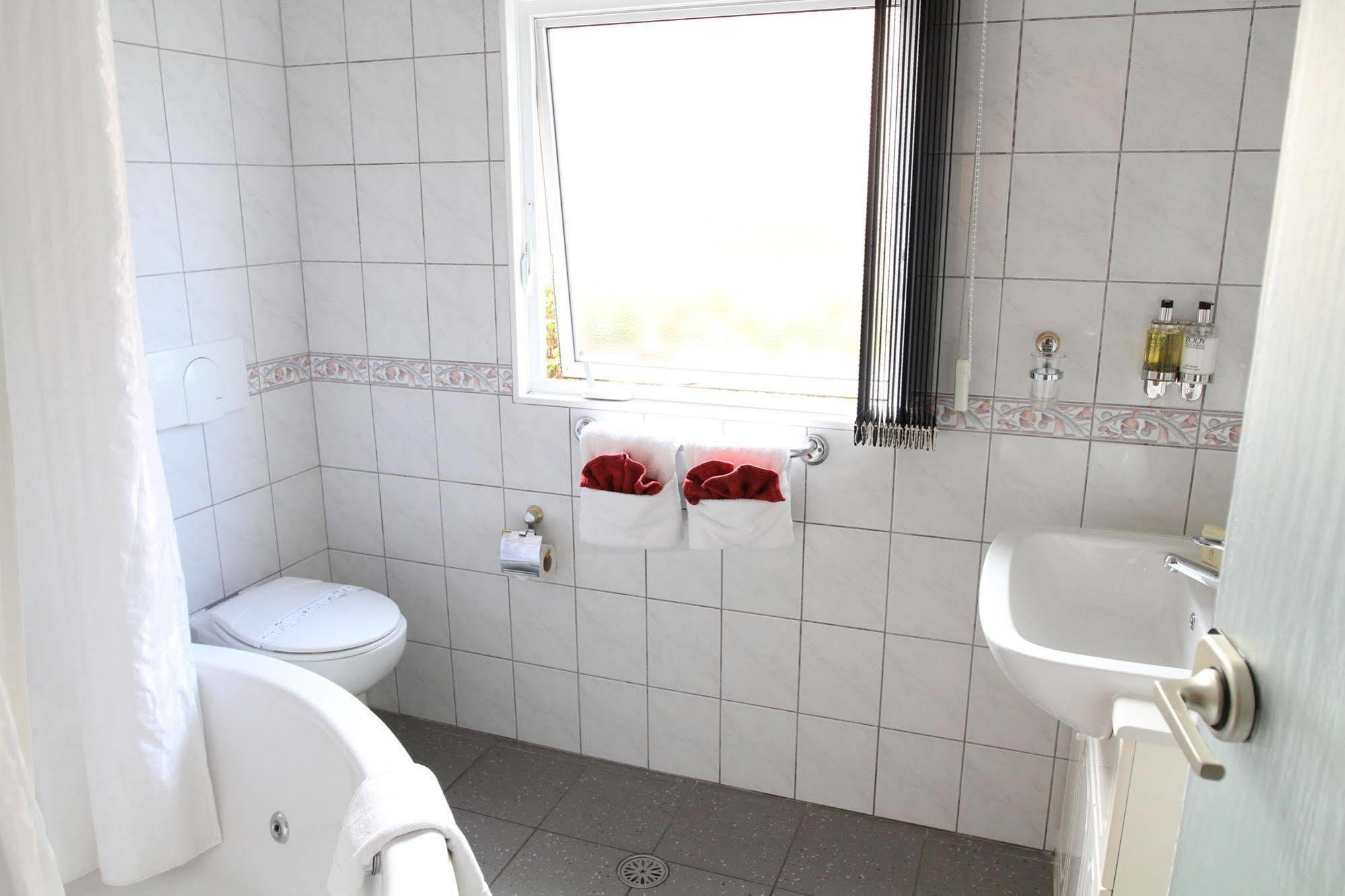 Admiralty Lodge Motel Вітіанга Екстер'єр фото